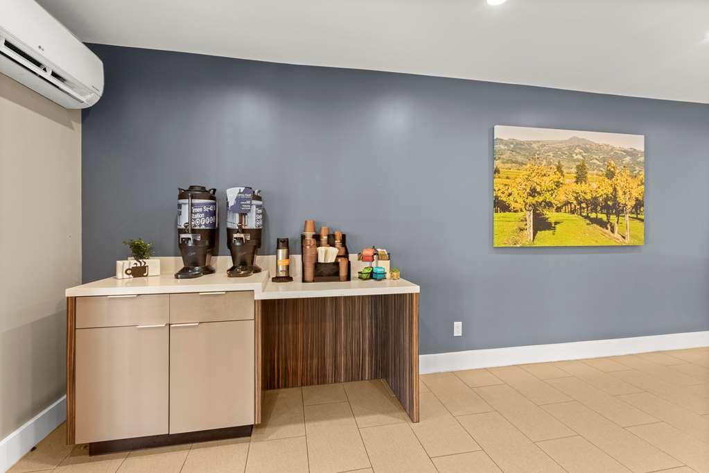 Inn At Rohnert Park Room photo