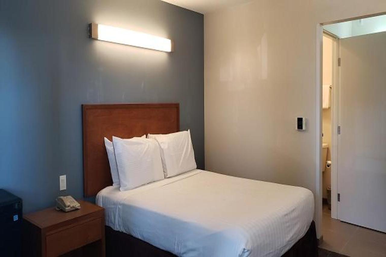 Inn At Rohnert Park Exterior photo